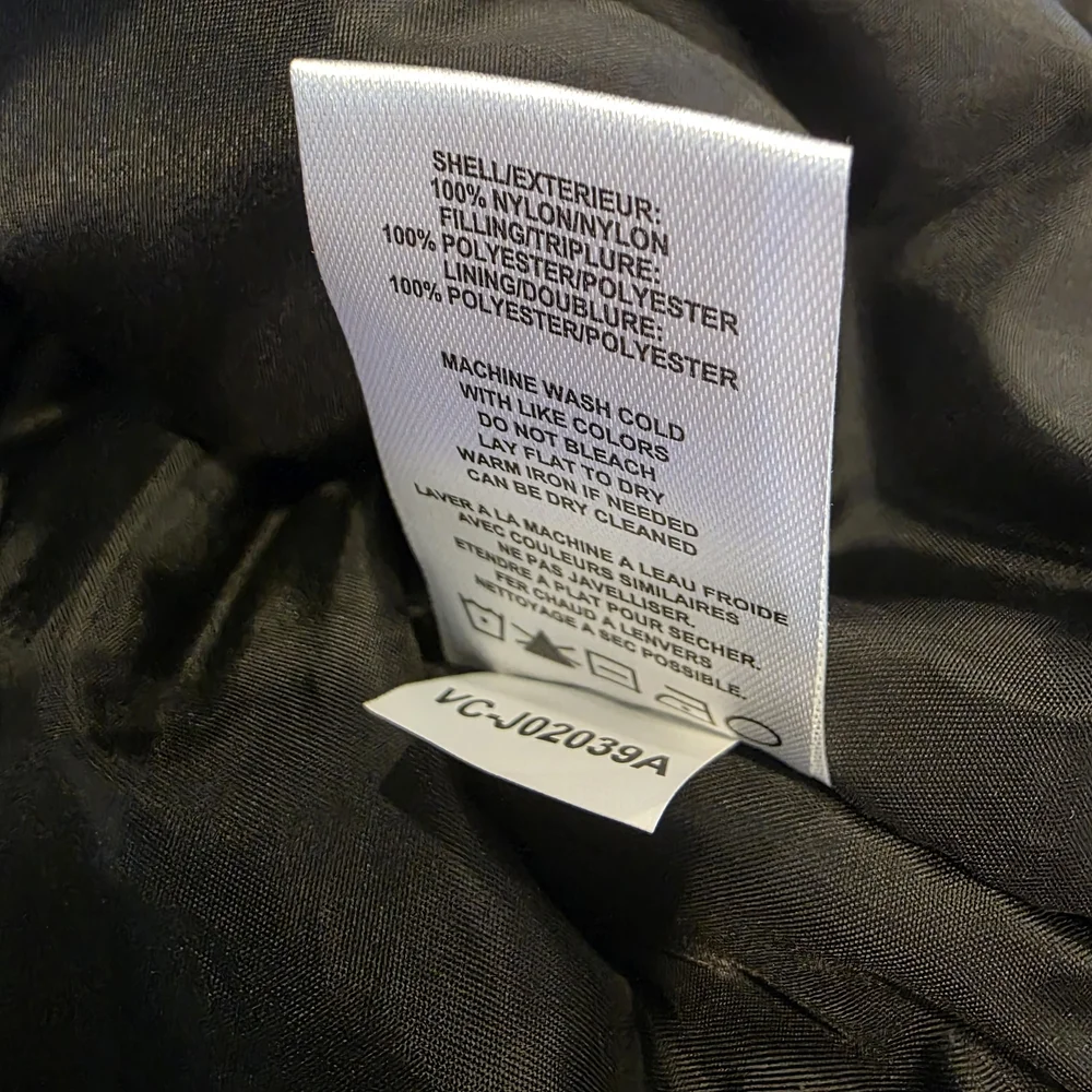 Vigoss Cropped Puffer Hooded Jacket Black Size Large NWT!
